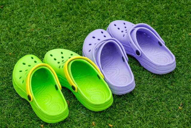 crocs